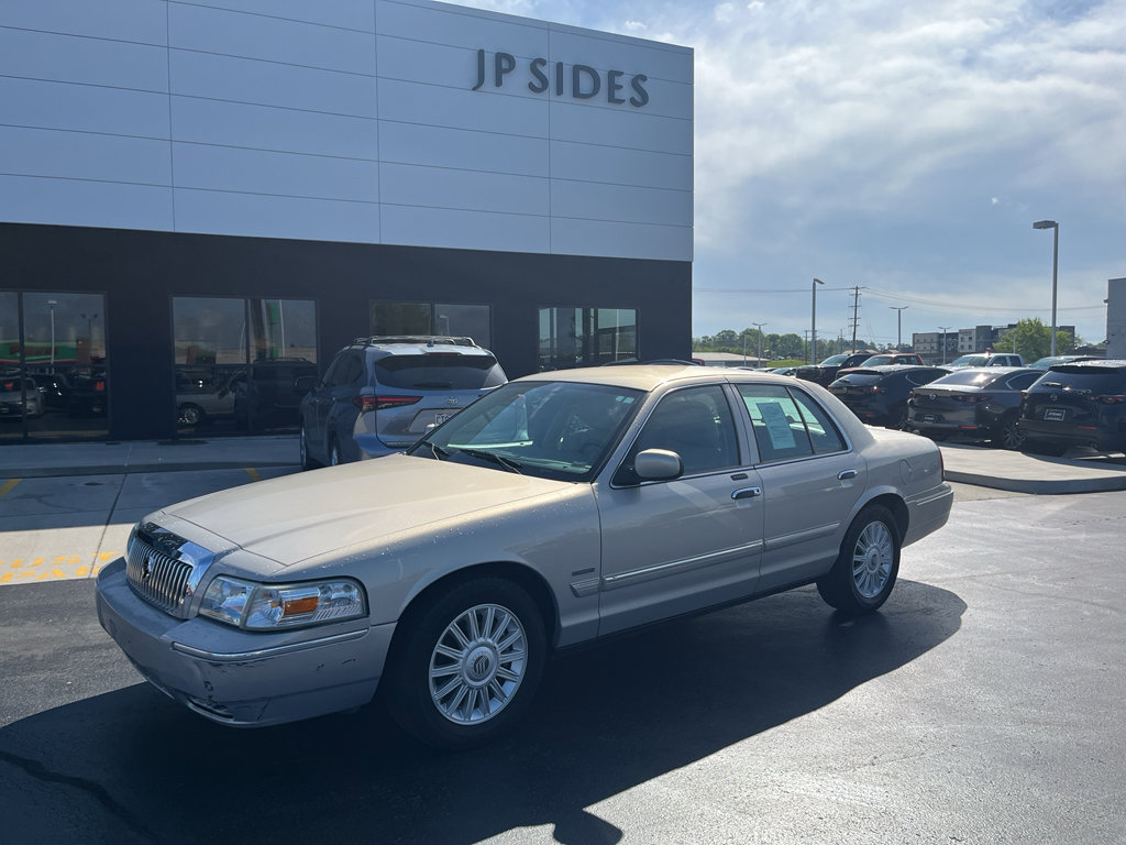 Used 2011 Mercury Grand Marquis LS image 1