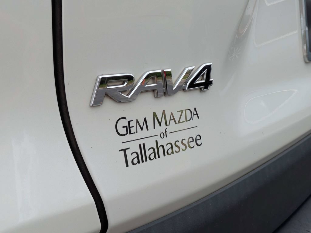 Used 2020 Toyota RAV4 Limited AWD/4WD image 14
