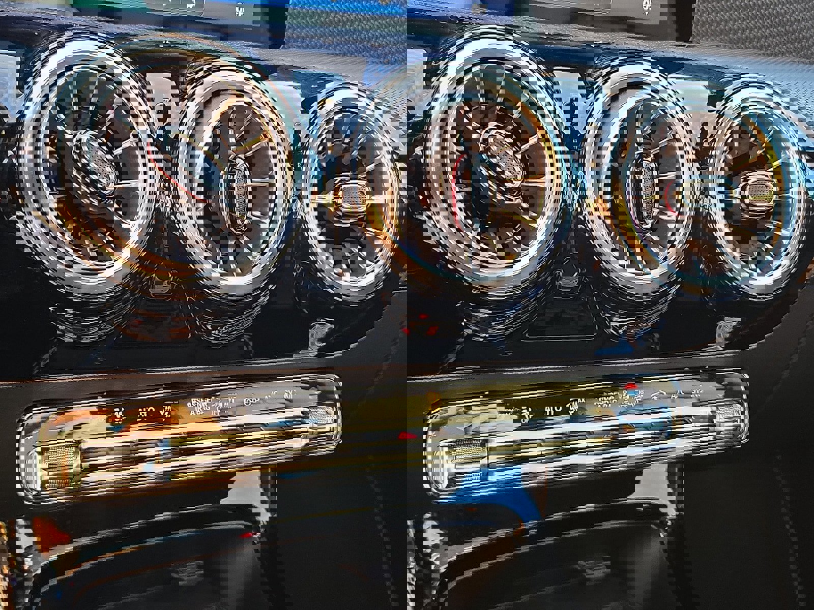 Used 2025 Mercedes-Benz CLA 250 4MATIC image 17