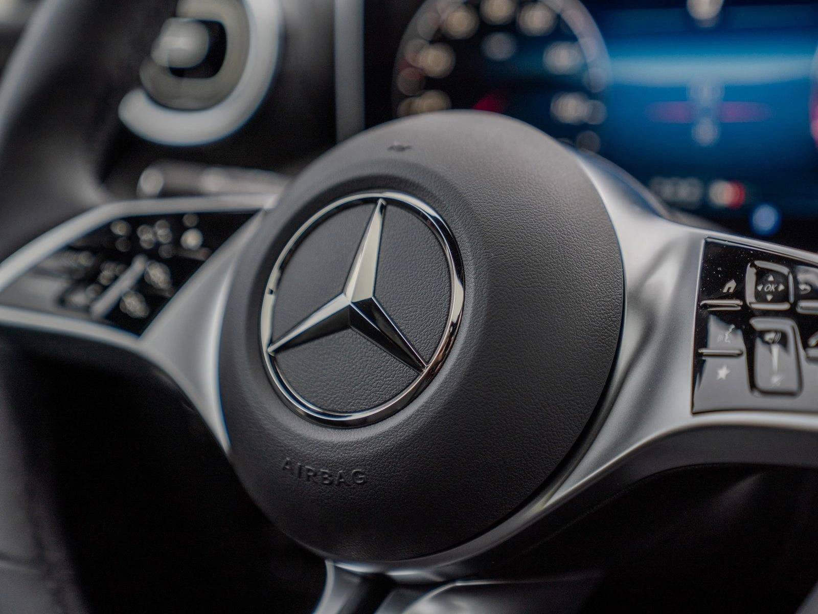 New 2026 Mercedes-Benz GLC 300 4MATIC image 17