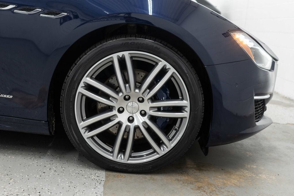 Used 2018 Maserati Ghibli S GranLusso RWD image 34