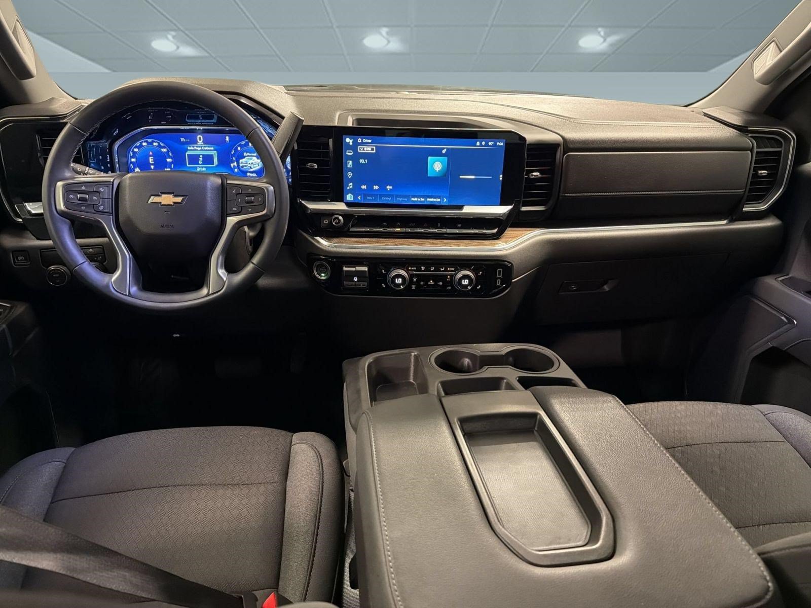 Used 2023 Chevrolet Silverado 1500 LT RWD image 14