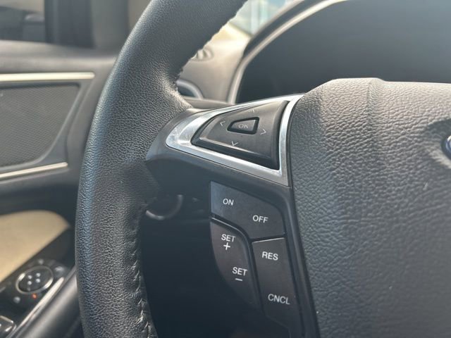 Used 2018 Ford Edge SEL FWD image 22