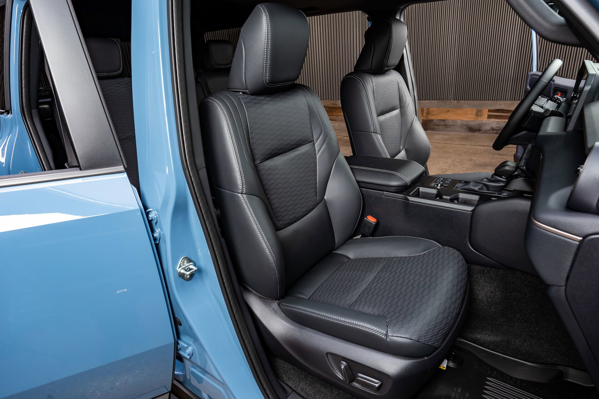 Used 2025 Toyota Land Cruiser w/ Premium Package image 31