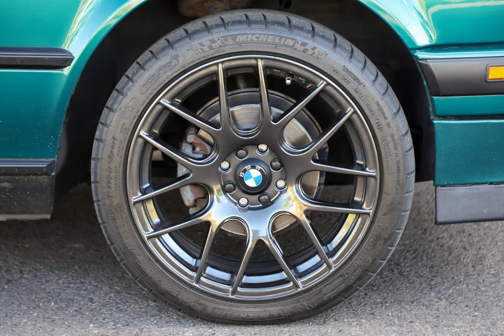 Used 1992 BMW 325i Convertible RWD image 54