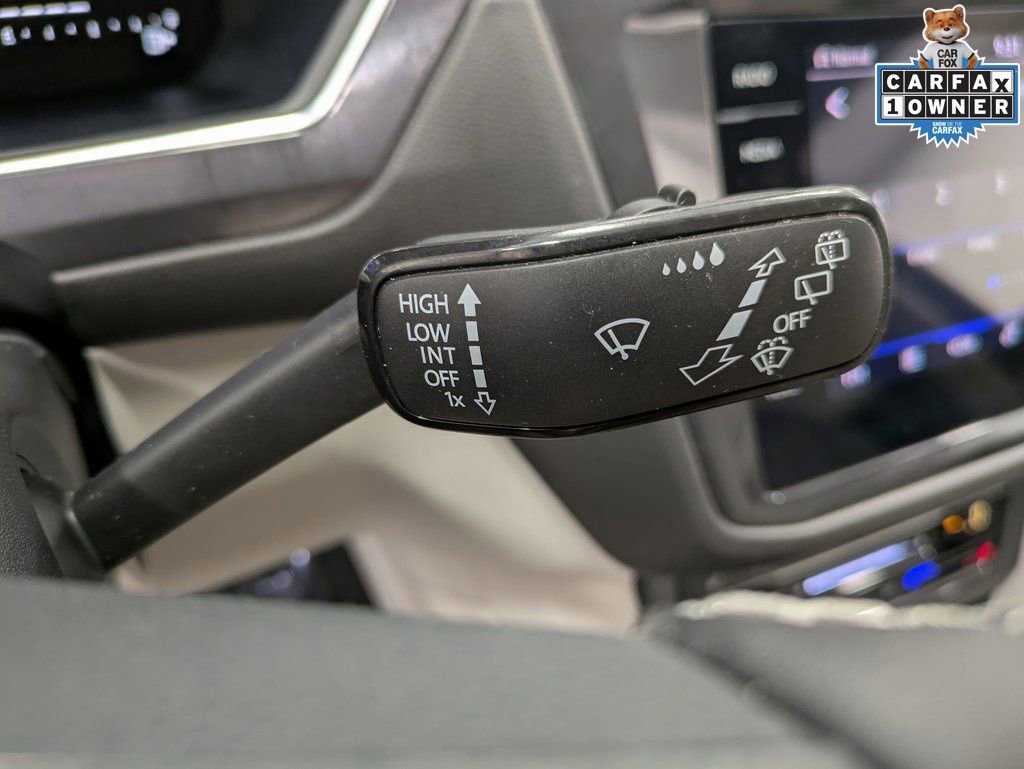 Used 2022 Volkswagen Tiguan SE w/ Panoramic Sunroof Package image 20