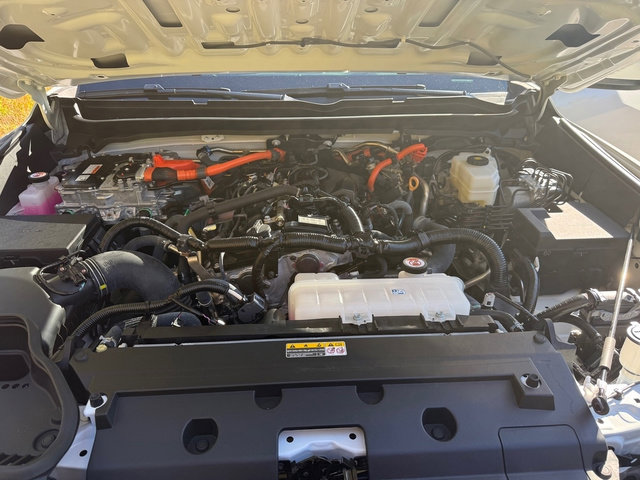 Used 2024 Toyota Tacoma TRD Off-Road image 10