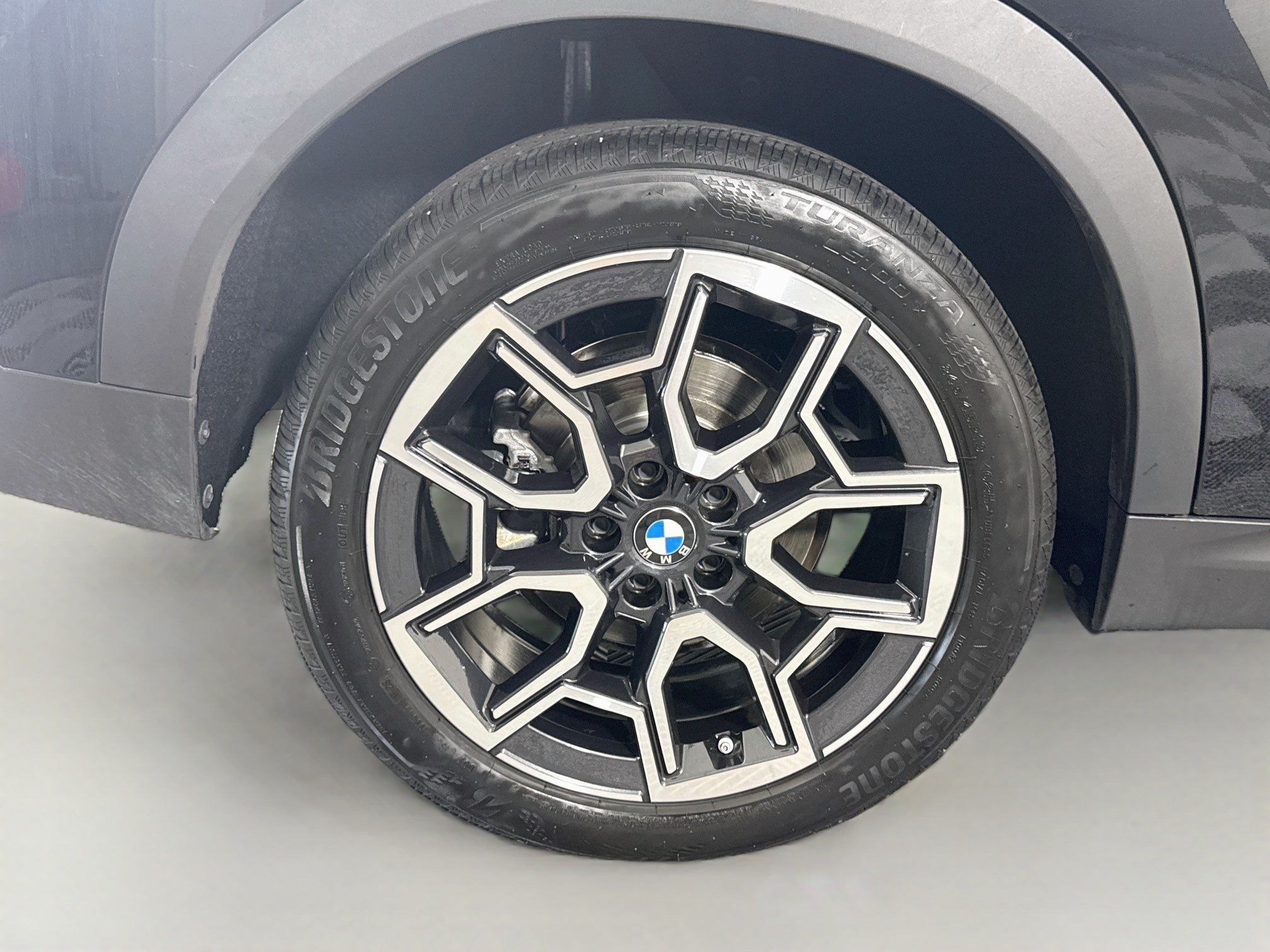 Used 2026 BMW X2 xDrive28i AWD/4WD image 33