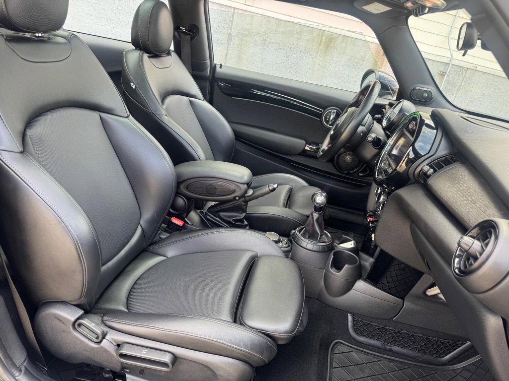 Used 2015 MINI Cooper S FWD image 25