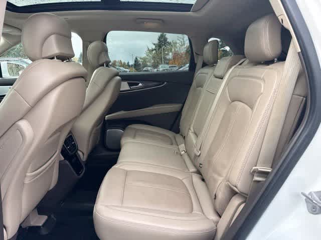 Used 2021 Lincoln Nautilus Reserve w/ Equipment Group 202A AWD/4WD image 10