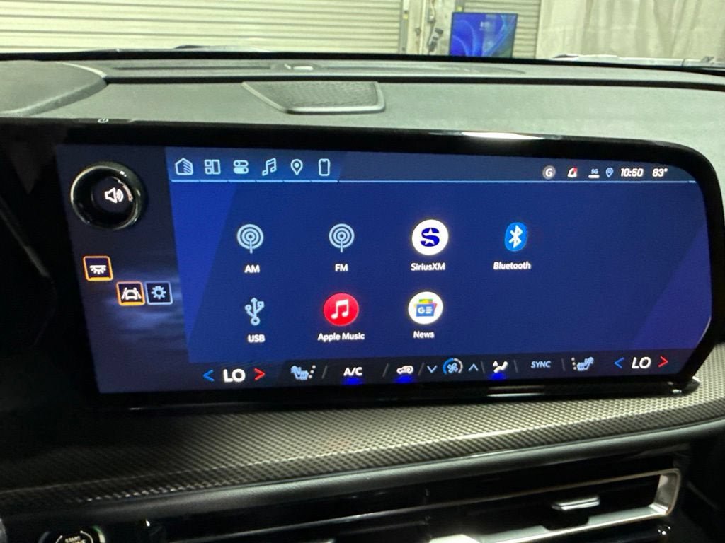 New 2027 Chevrolet Traverse Z71 w/ Enhanced Driving Package AWD/4WD image 38
