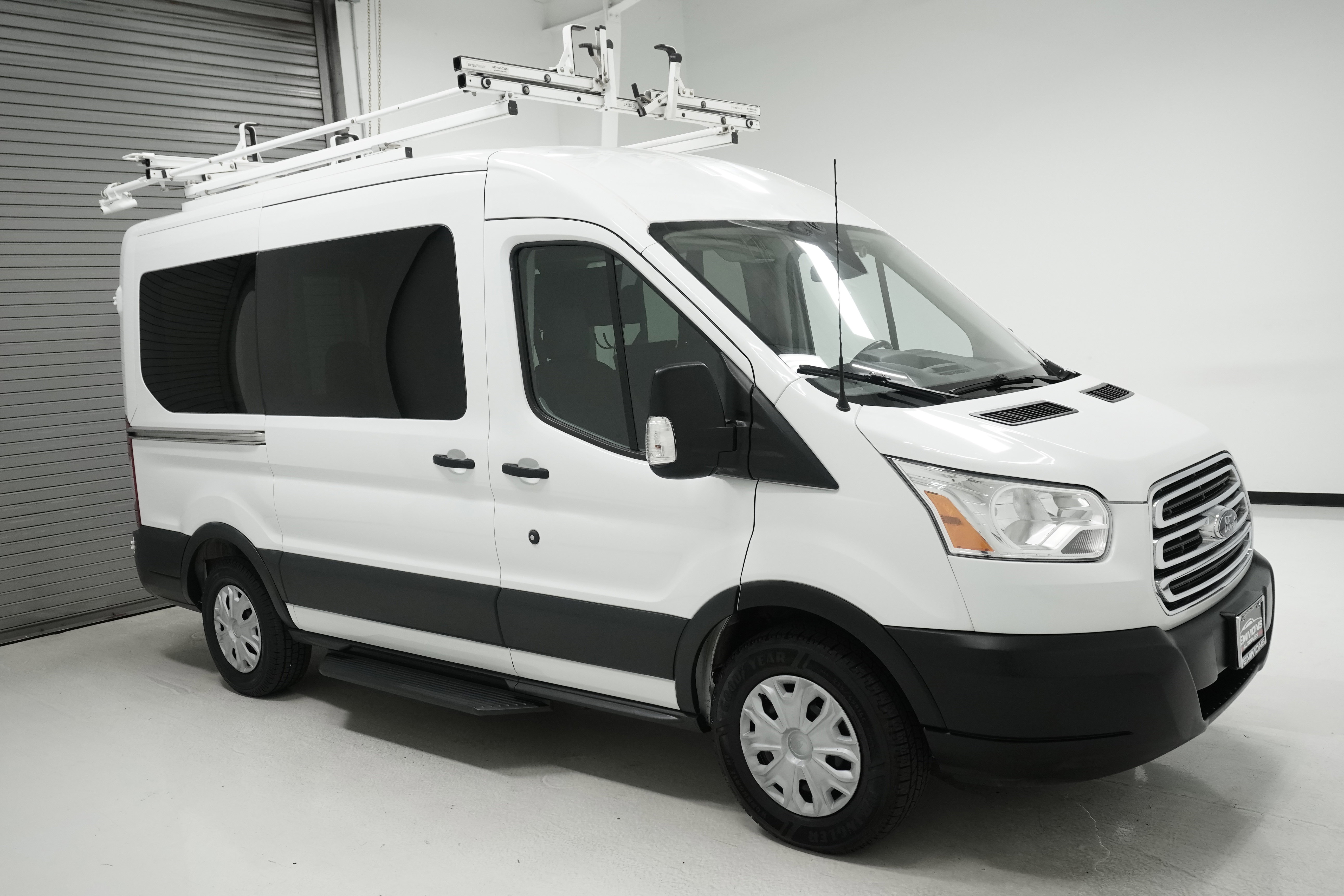 Used 2018 Ford Transit 150 XLT RWD image 2