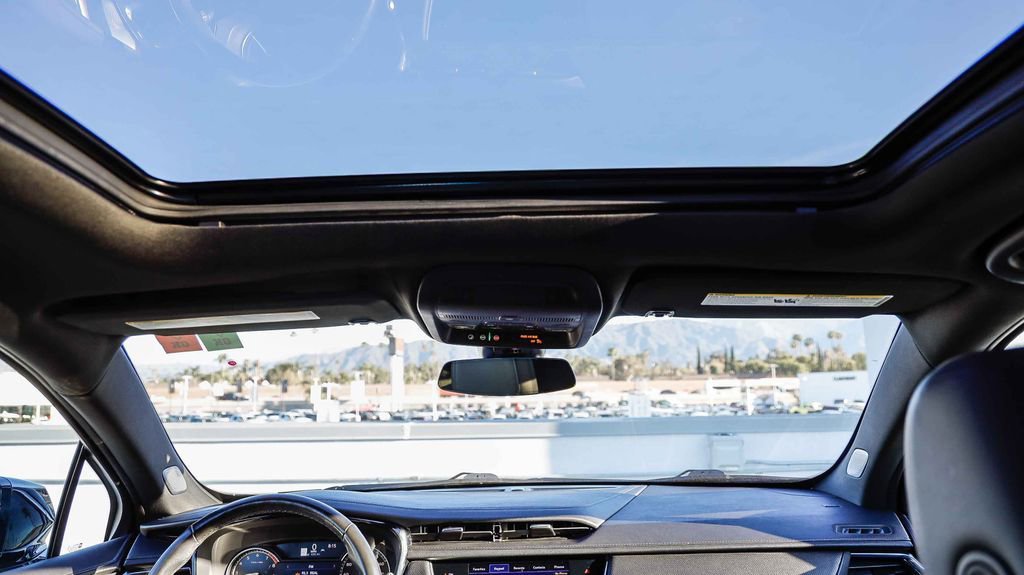 Used 2023 Cadillac XT5 Premium Luxury image 19