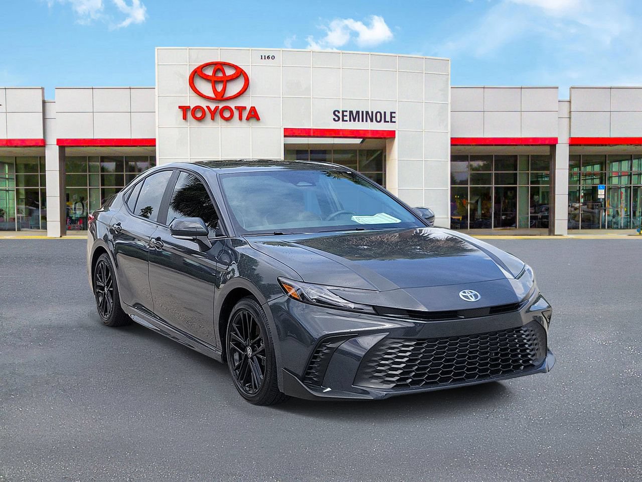 Used 2026 Toyota Camry SE FWD image 2