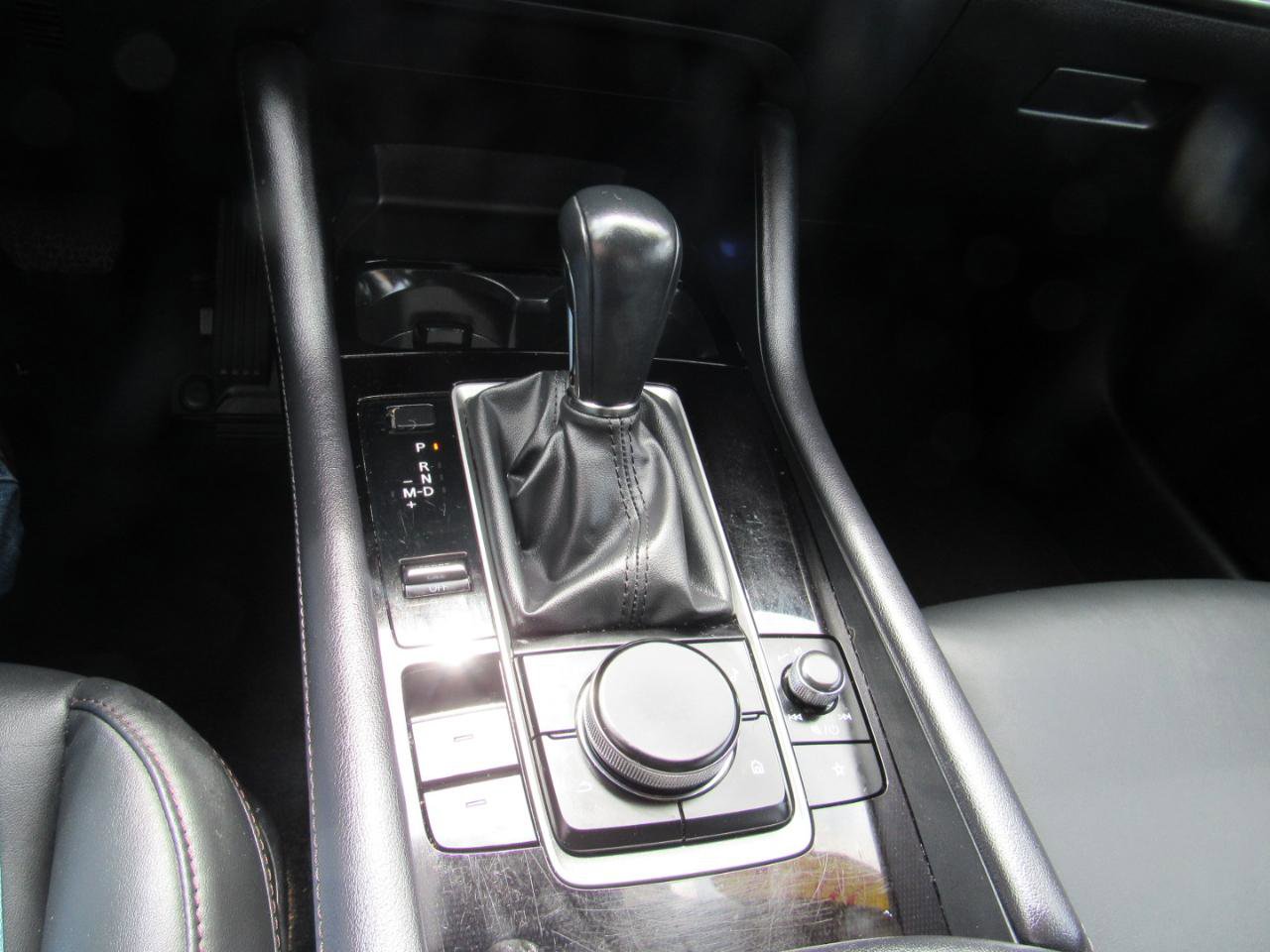 Used 2024 MAZDA MAZDA3 s FWD image 23