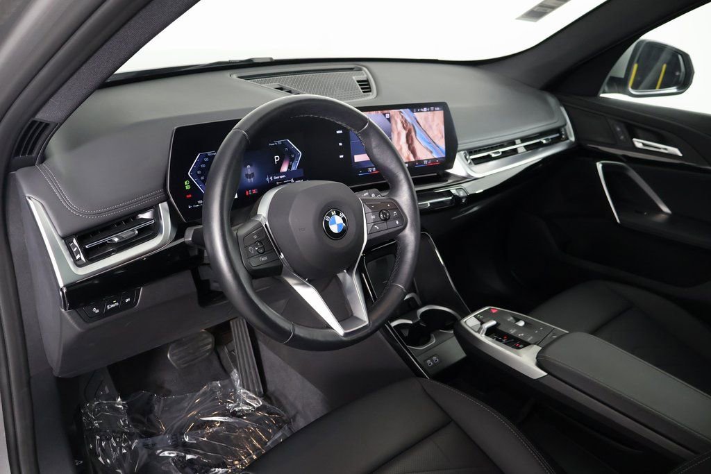 Used 2025 BMW X1 xDrive28i w/ Convenience Package image 7