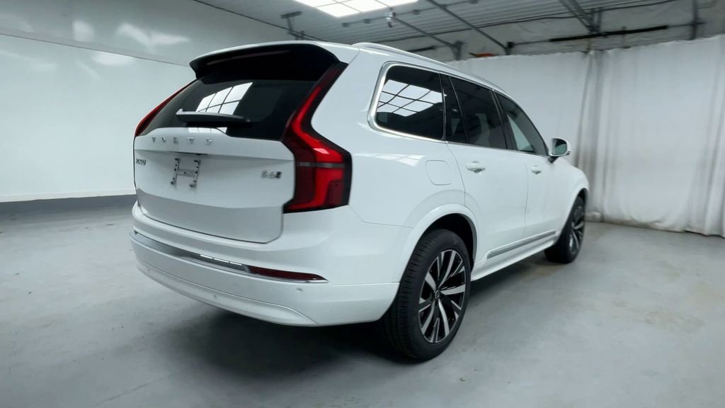 New 2026 Volvo XC90 B6 Core image 20