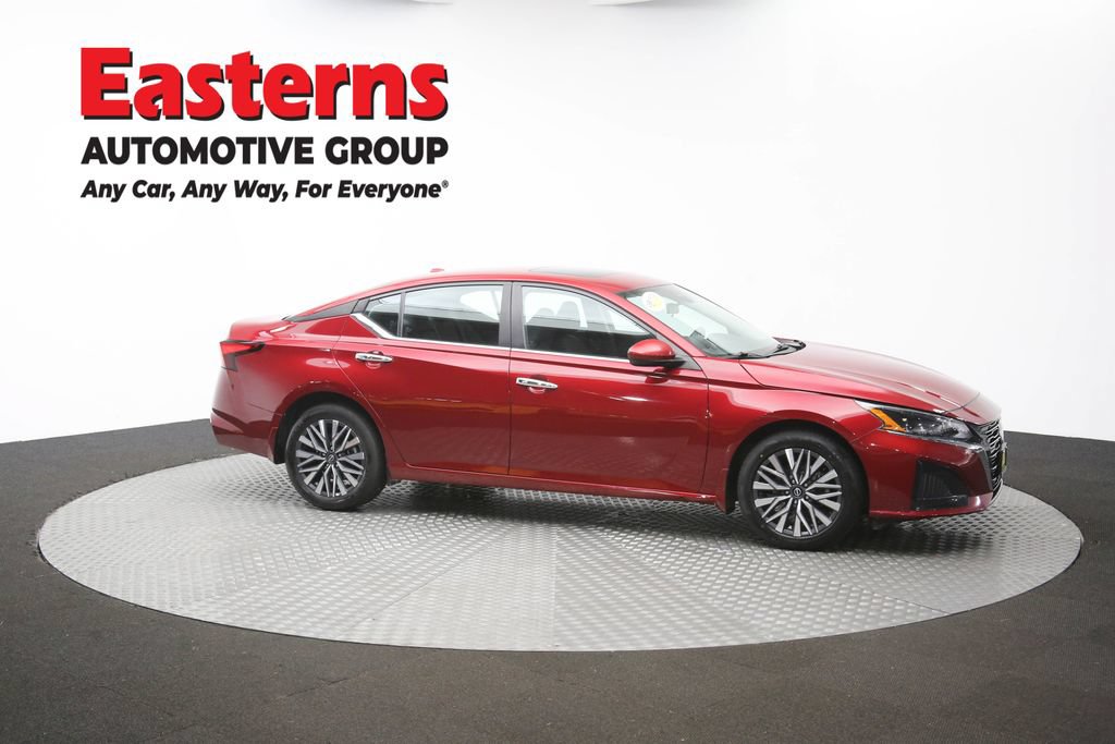 Used 2023 Nissan Altima 2.5 SV w/ SV Premium Package AWD/4WD image 48