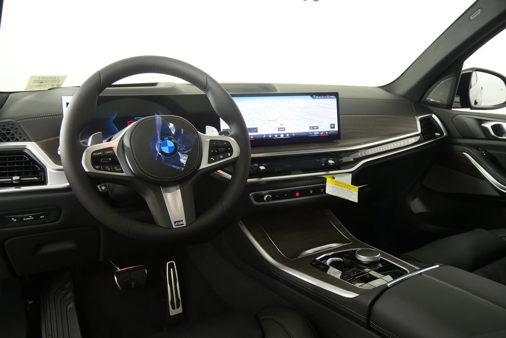 Used 2026 BMW X5 xDrive40i w/ M Sport Package image 17