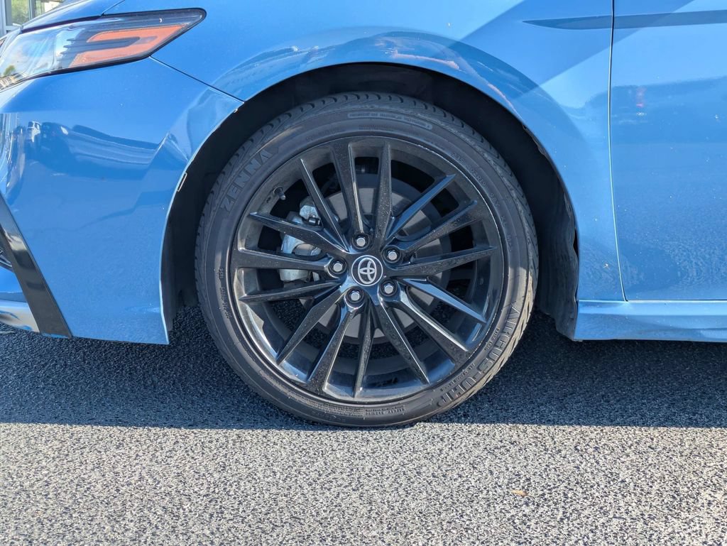 Used 2024 Toyota Camry XSE FWD image 12