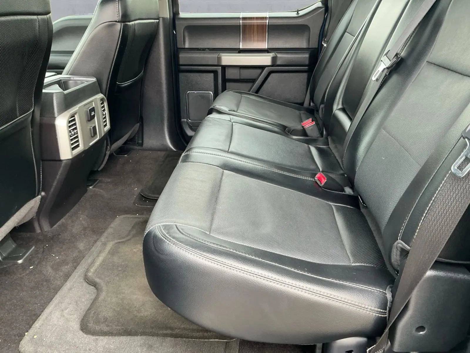 Used 2016 Ford F150 Lariat w/ Equipment Group 501A Mid image 13