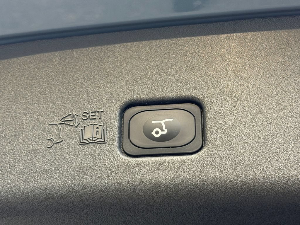 New 2026 Lincoln Nautilus Hybrid AWD/4WD image 19