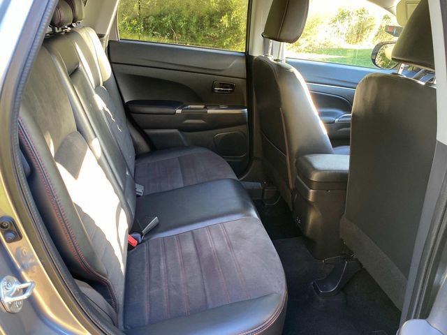 Used 2024 Mitsubishi Outlander Sport SE image 33