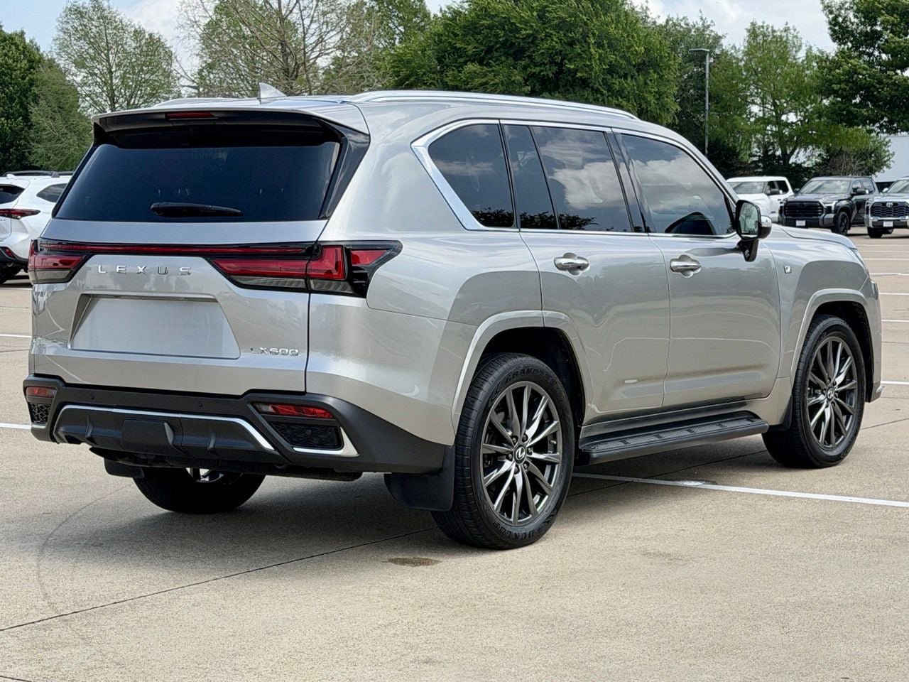 Used 2023 Lexus LX 600 F Sport w/ Accessory Package (Z1) AWD/4WD image 42