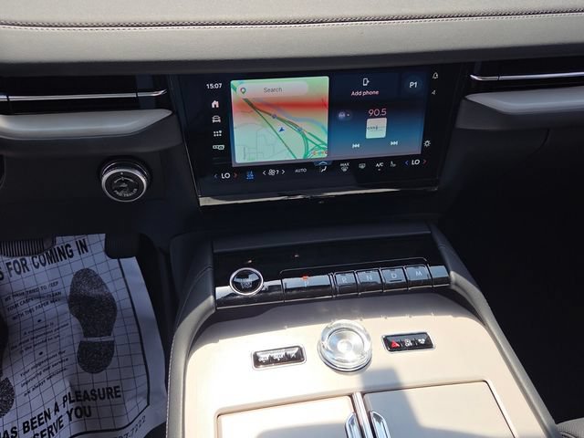 New 2027 Lincoln Navigator Reserve AWD/4WD image 17
