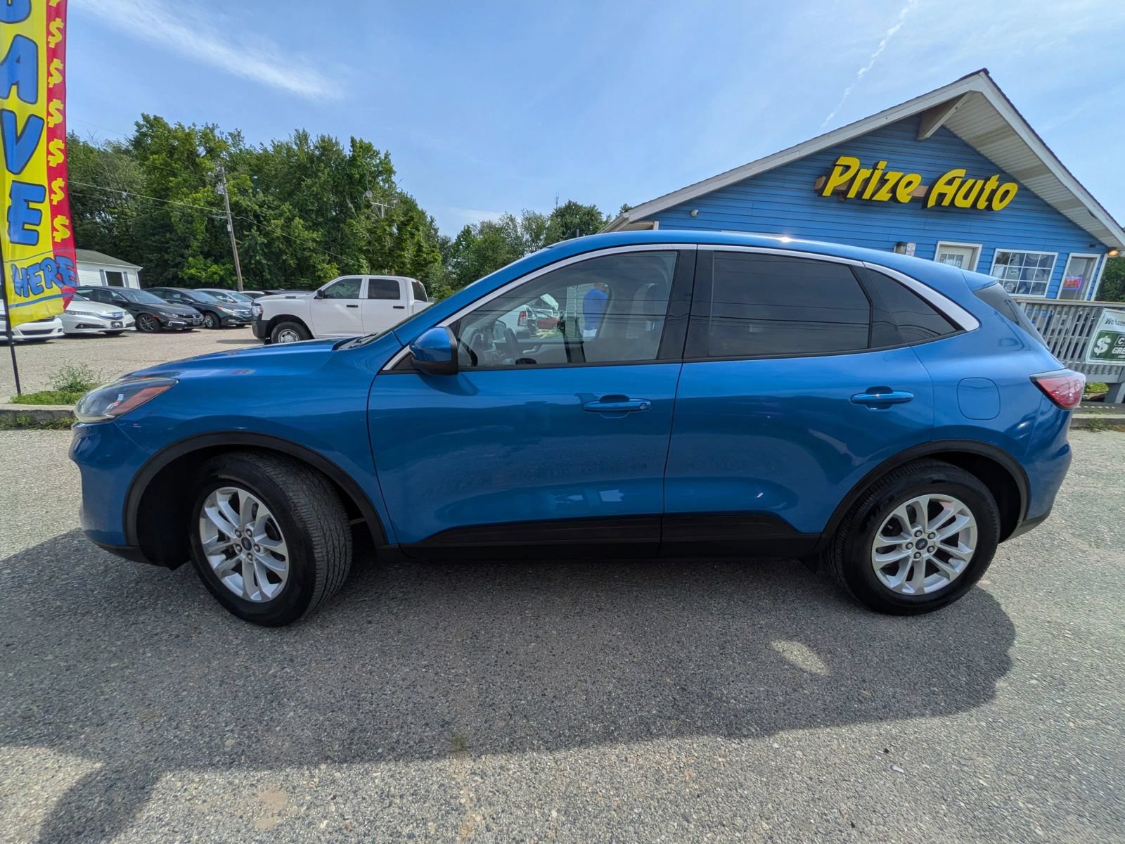 Used 2020 Ford Escape SE FWD image 3