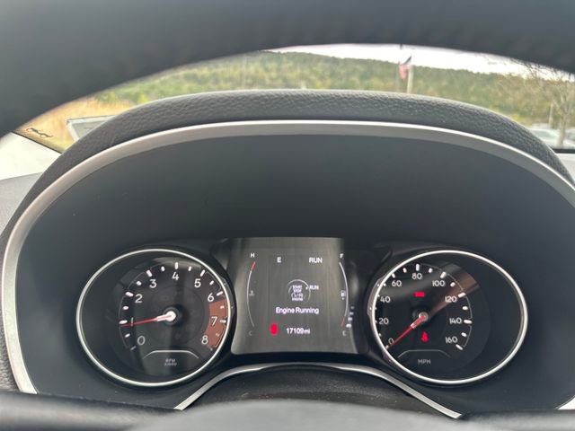 Used 2019 Jeep Compass Latitude w/ Cold Weather Group AWD/4WD image 14
