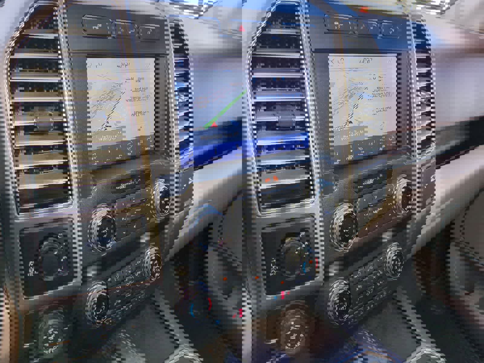 Used 2020 Ford F150 Limited w/ Trailer Tow Package image 28