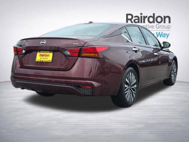 Used 2024 Nissan Altima 2.5 SV FWD image 8