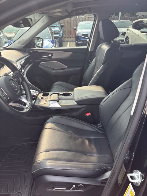 Certified 2023 Acura MDX w/ Technology Package AWD/4WD image 11