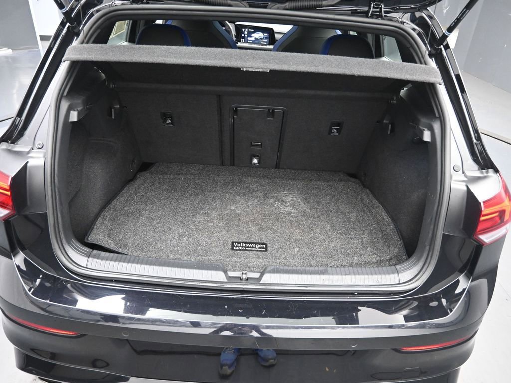 Used 2024 Volkswagen Golf R image 23