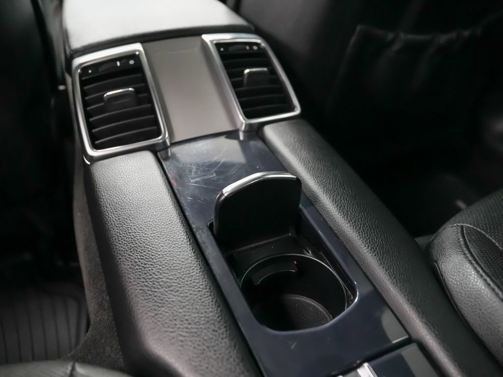 Used 2012 Porsche Panamera 4 image 30