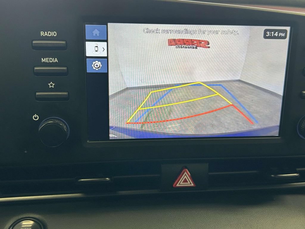 Used 2025 Hyundai Elantra Sport FWD image 23