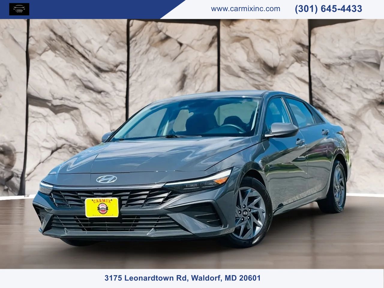 Used 2024 Hyundai Elantra SEL image 1