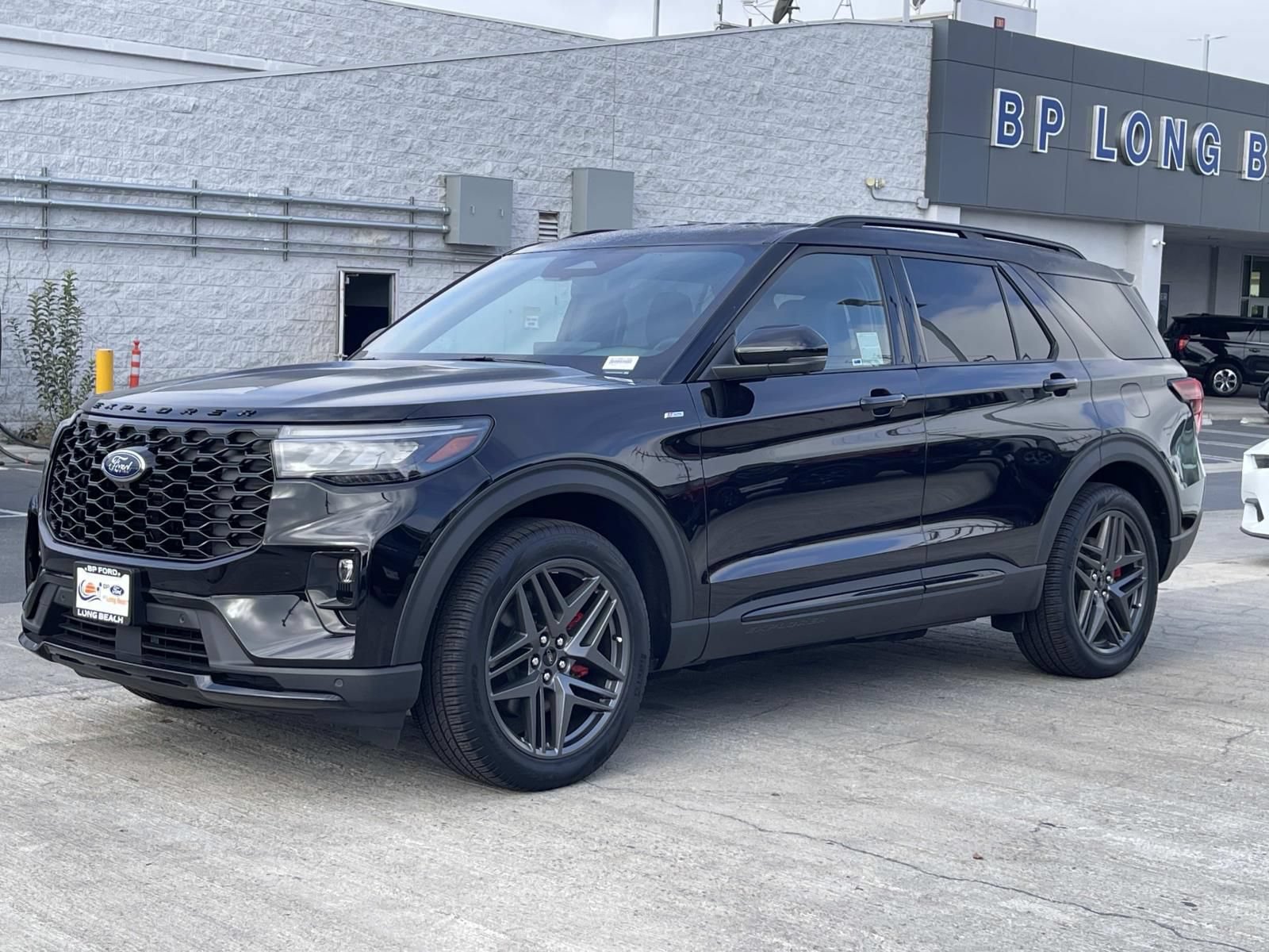 New 2026 Ford Explorer ST-Line w/ ST-Line Street Pack RWD image 5