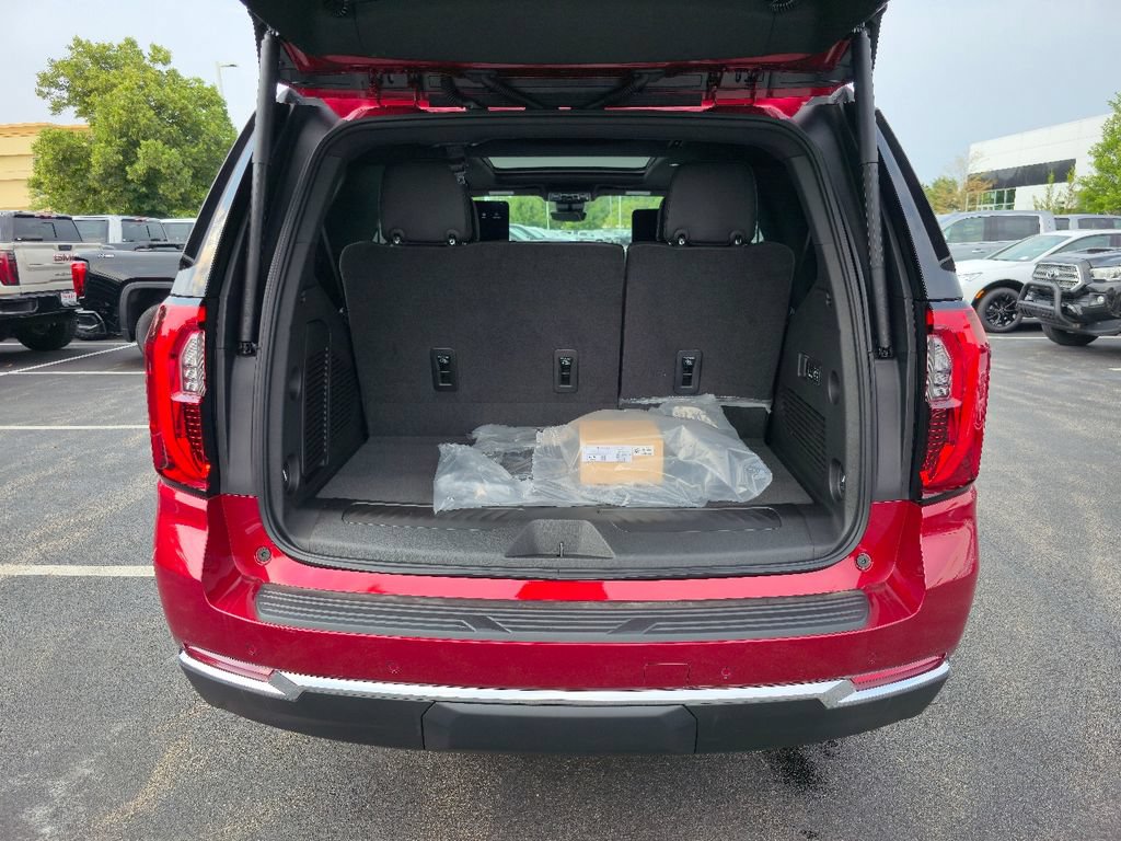 New 2026 GMC Yukon Elevation w/ Elevation Premium Package AWD/4WD image 28