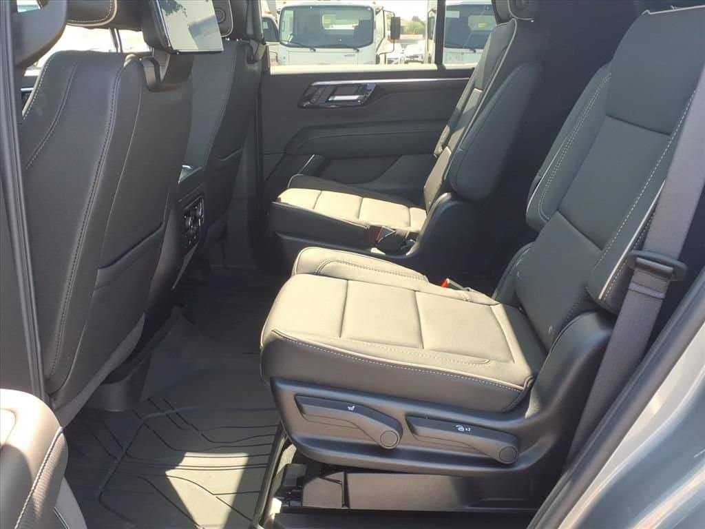New 2026 Chevrolet Tahoe Premier AWD/4WD image 18