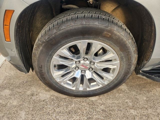 Used 2025 GMC Yukon Denali image 12