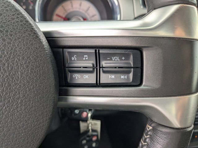 Used 2010 Ford Mustang Convertible image 21