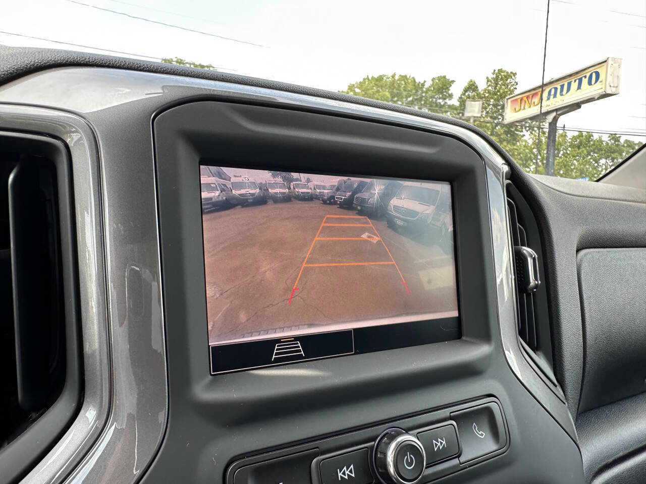 Used 2023 Chevrolet Silverado 1500 W/T image 17