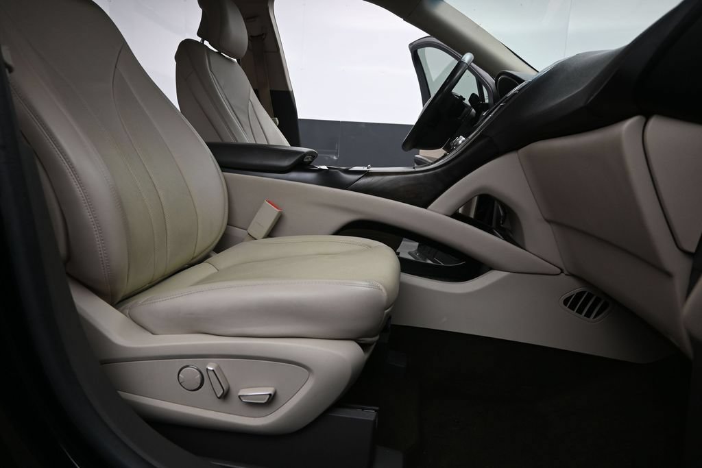 Used 2019 Lincoln Nautilus Reserve FWD image 23
