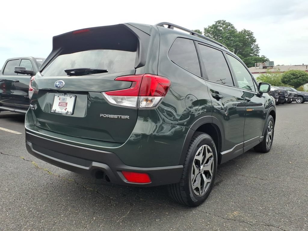 Certified 2022 Subaru Forester Premium AWD/4WD image 22