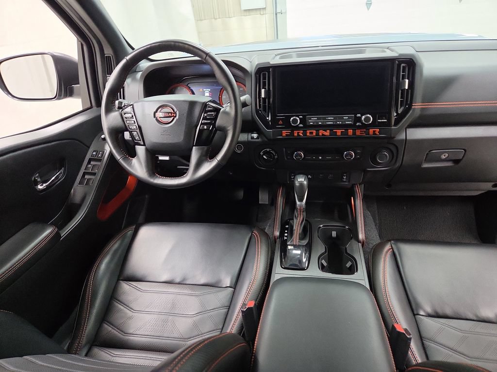 Used 2025 Nissan Frontier PRO-4X w/ Pro Premium Package AWD/4WD image 13