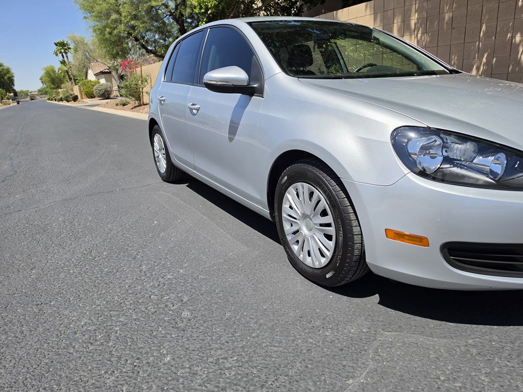 Used 2012 Volkswagen Golf 4-Door image 23
