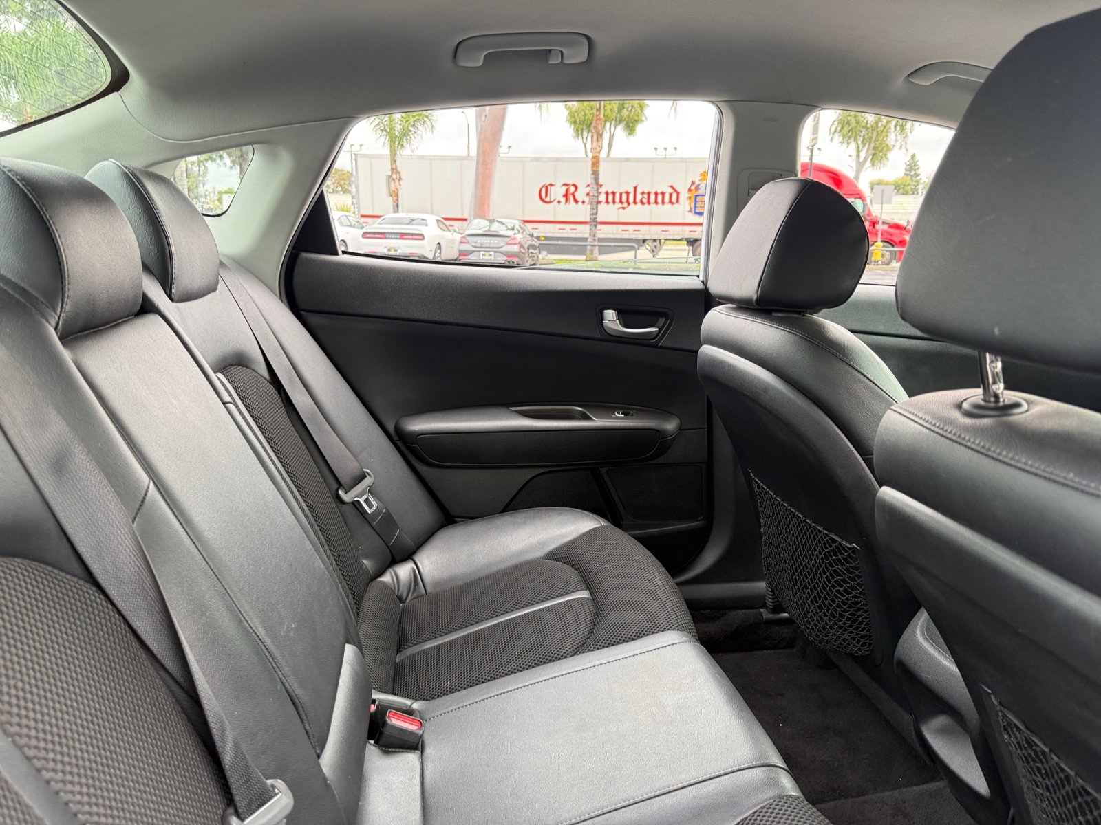 Used 2019 Kia Optima S image 17