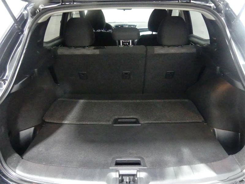 Used 2019 Nissan Rogue Sport SV image 9